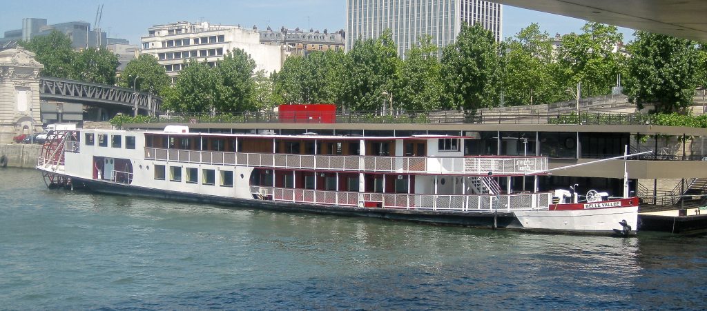 Belle Vallée, péniche événementielle à Paris sur la Seine