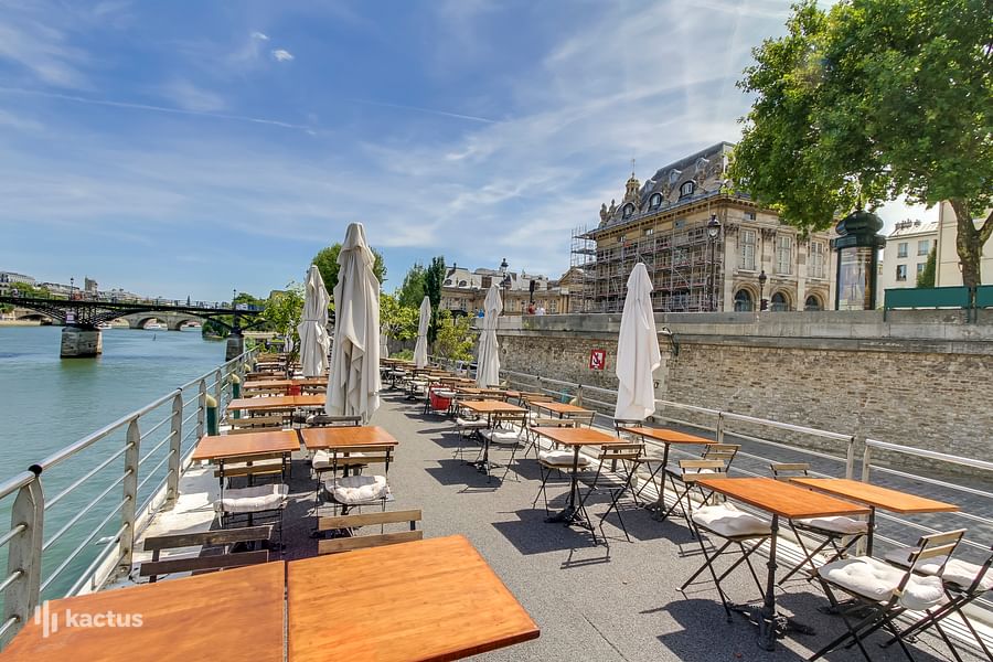 La Balle au bond – péniche à privatiser Paris 6e
