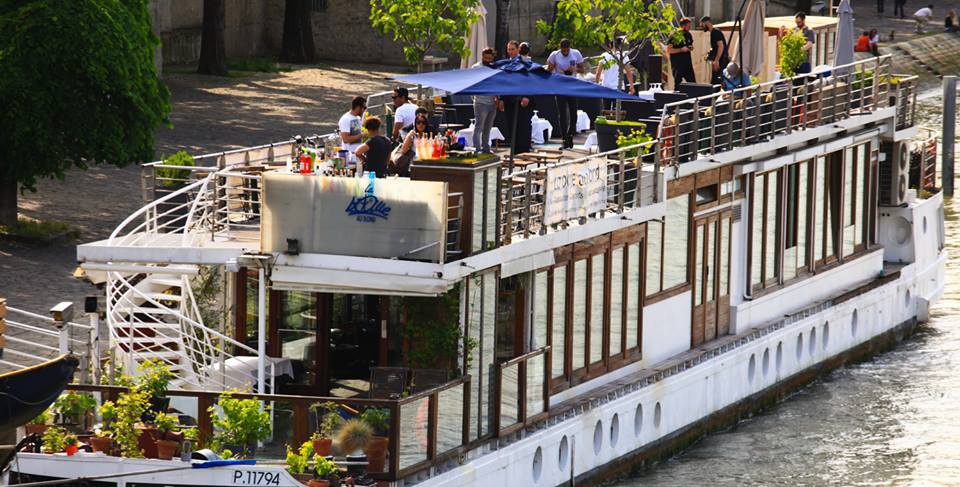 La Balle au bond, péniche événementielle à Paris sur la Seine