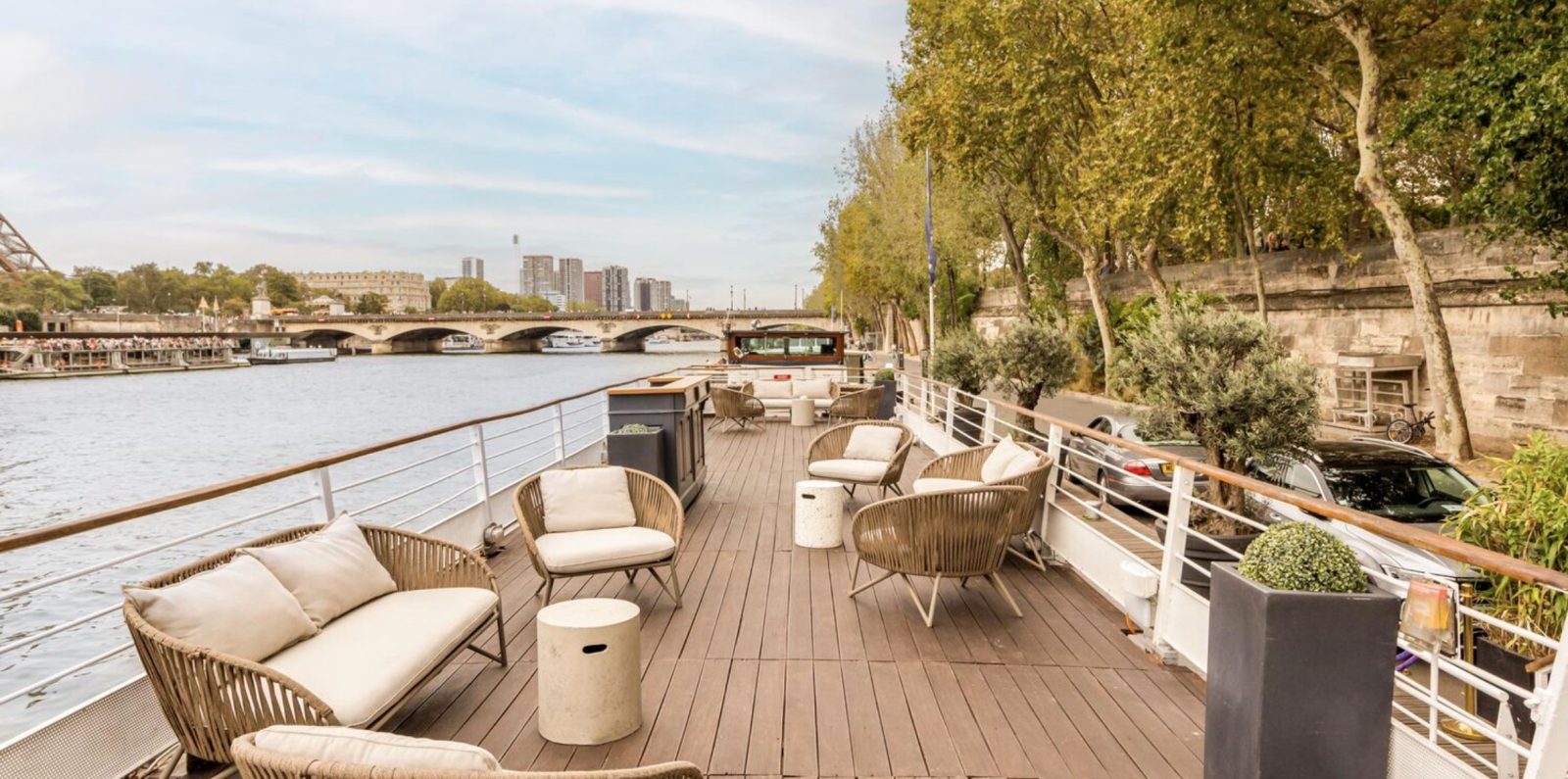 Privatiser la péniche Montebello à Paris