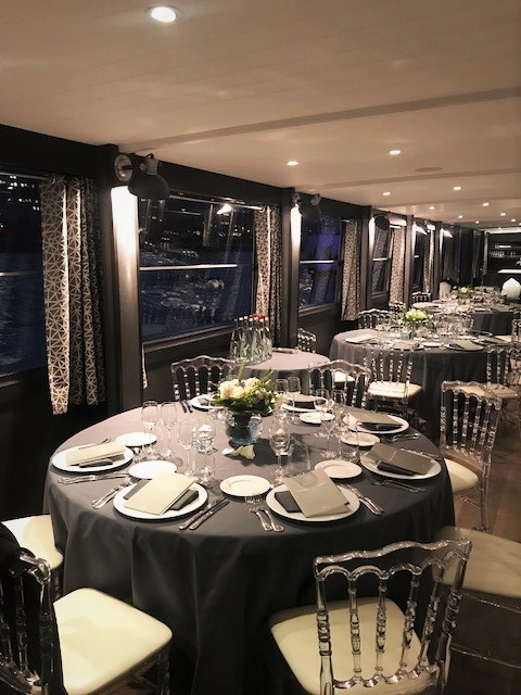 Privatiser la péniche Victoria à Paris