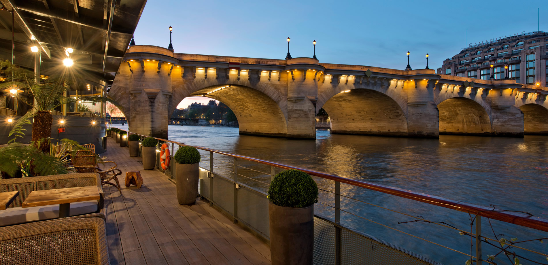 Location péniche Paris – Les Jardins du Pont Neuf