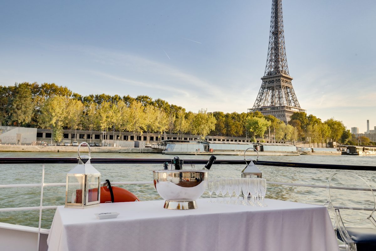 Privatisation Le yacht de Joséphine – péniche événementielle à Paris