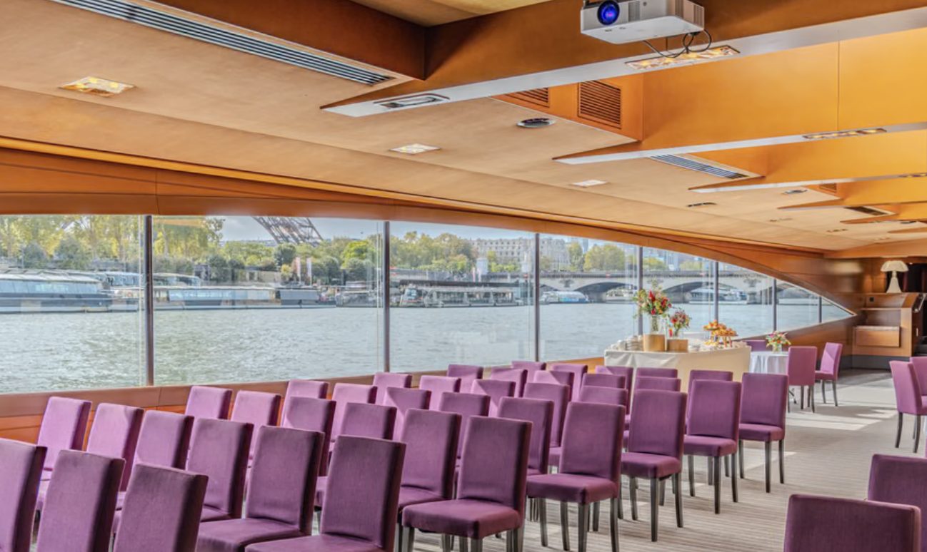 Privatisation péniche Paris – Le Paris