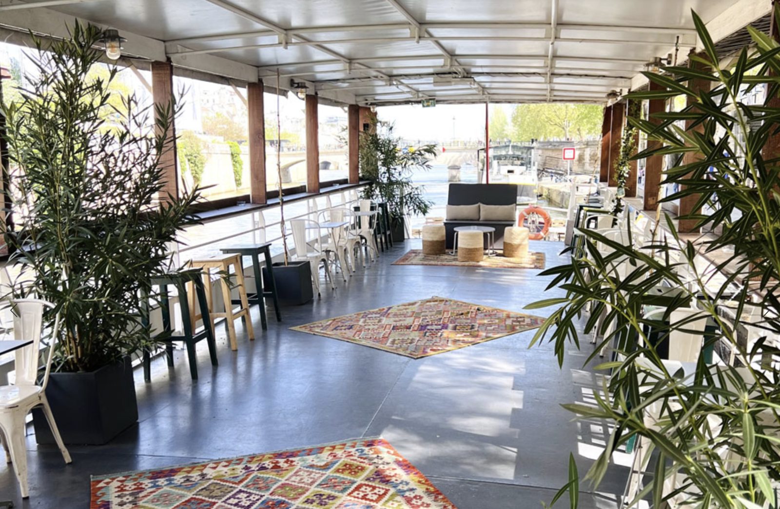 L’Équité, péniche événementielle à Paris sur la Seine