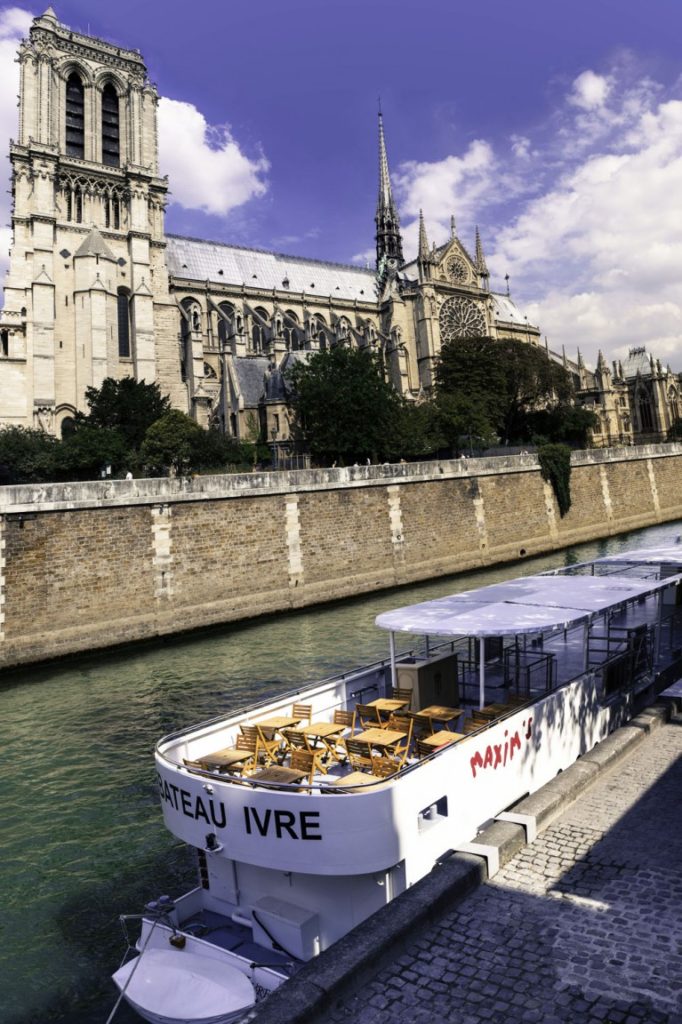 Location péniche Paris – Le Bateau Ivre