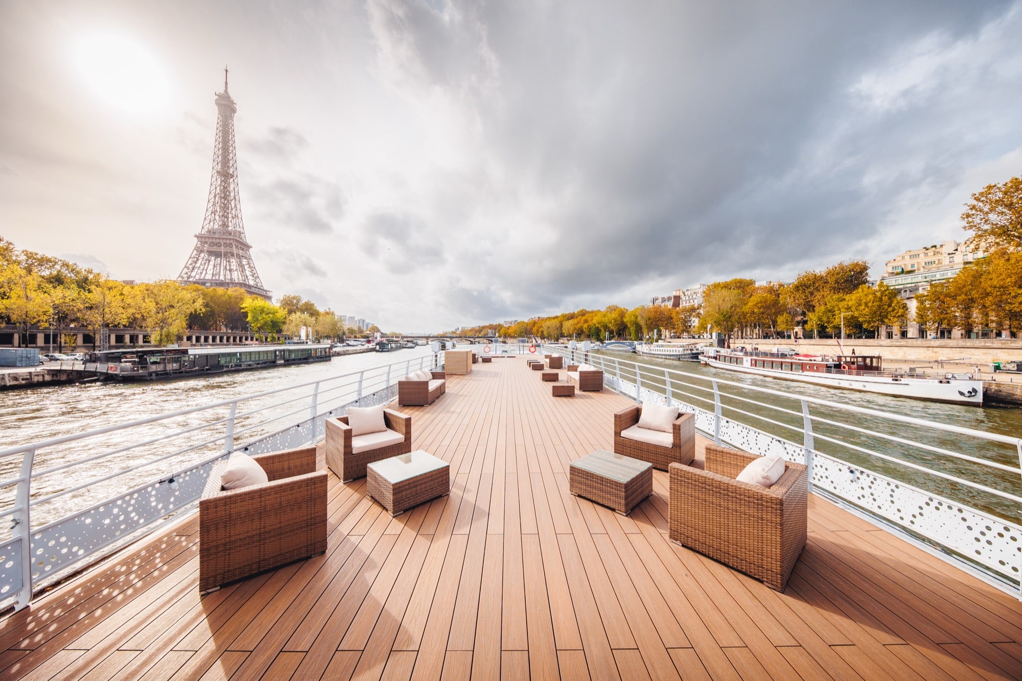 Le Poséidon – péniche à privatiser à Paris