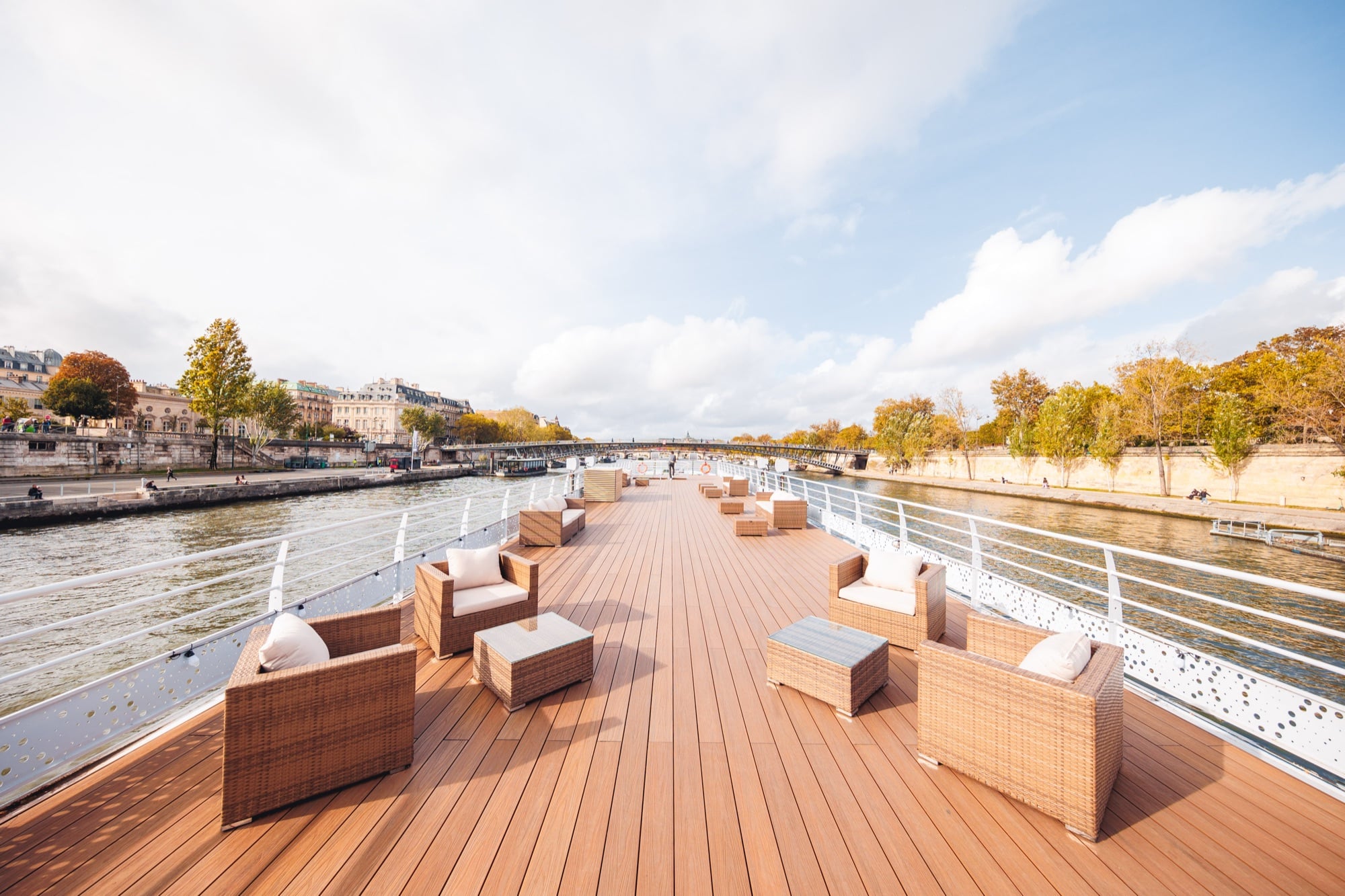 Location péniche Paris – Le Poséidon