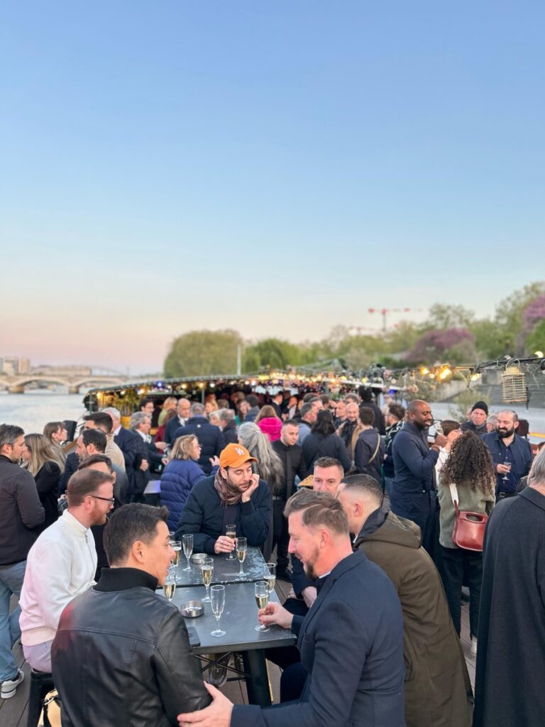 L'afterwork Crédit Mutuel sur River's King — privatisation péniche Paris