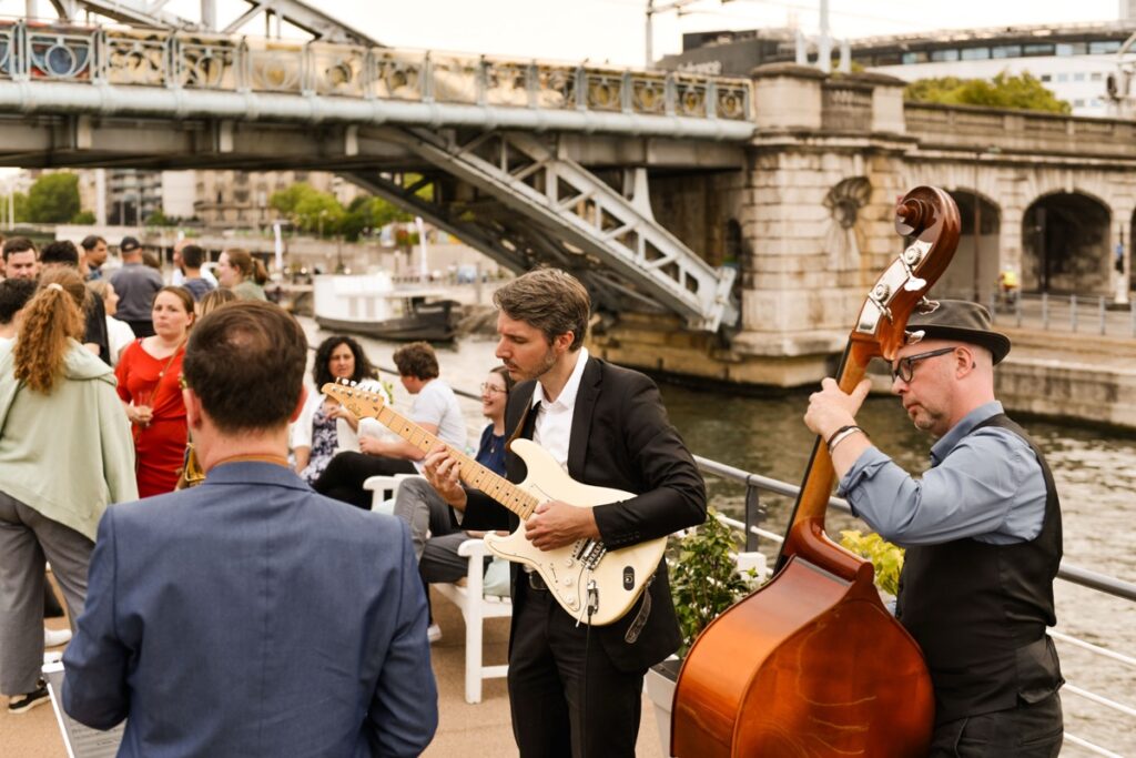 Le mariage de Patricia & Marc sur Le Chansonnier — privatisation péniche Paris