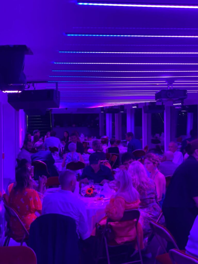 Le mariage de Sabine & Bruno sur Le Loceynius — privatisation péniche Paris