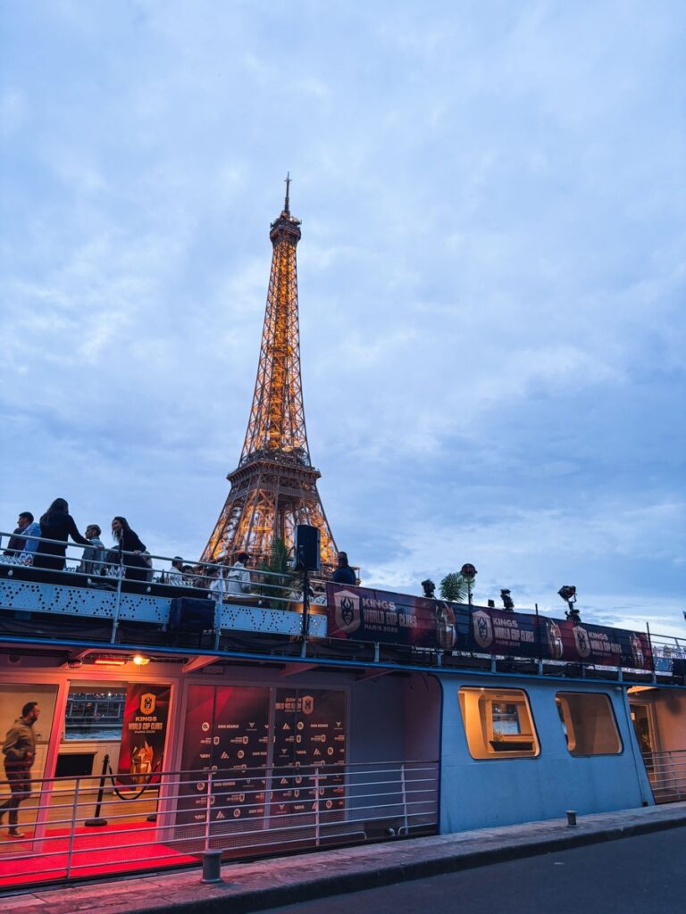 La Kings League à bord sur Le Poséidon — privatisation péniche Paris